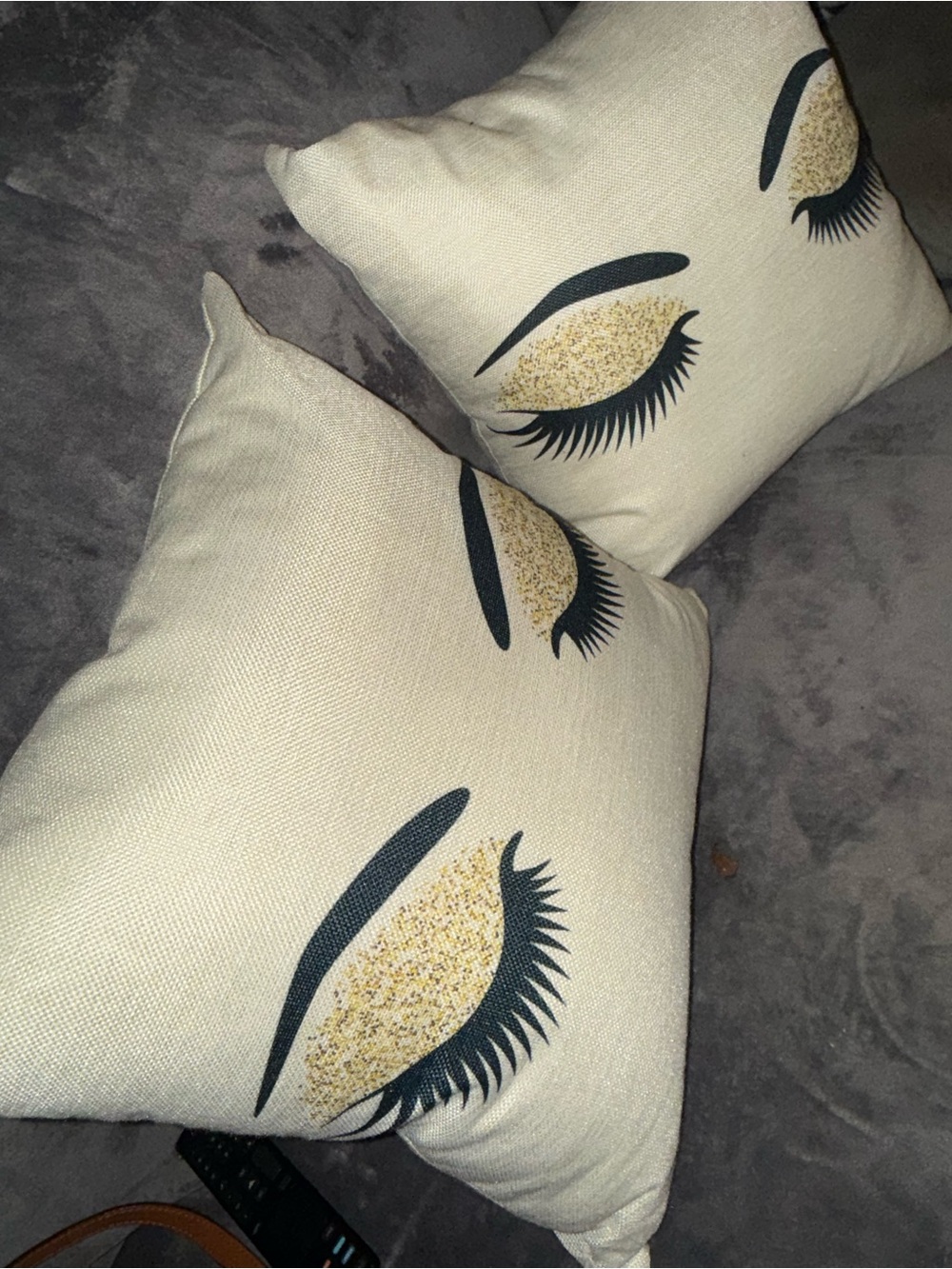 Glitter Eyelash Accent Pillow Duo - Cream with Gold & Black